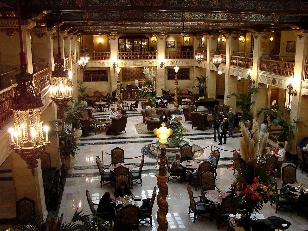 The Historic Davenport Hotel, Spokane: Interior of Historic Davenport Hotel - Spokane WA - USA - 02